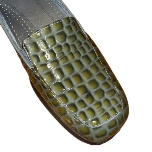 NEW Patent Leather Croc Embossed Loafers - Picture 1 of 11